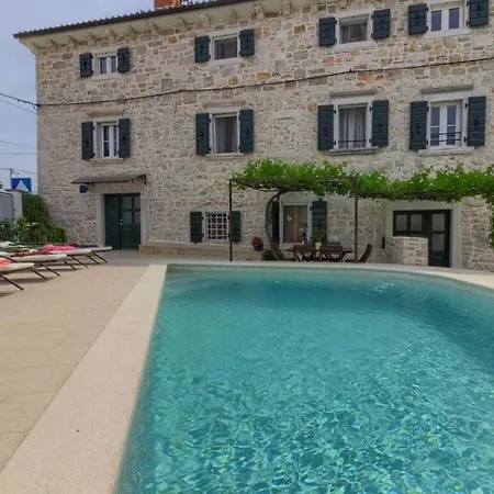 Zita Comfortable Holiday Villa Porec
