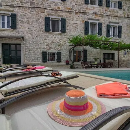Zita Comfortable Holiday Porec